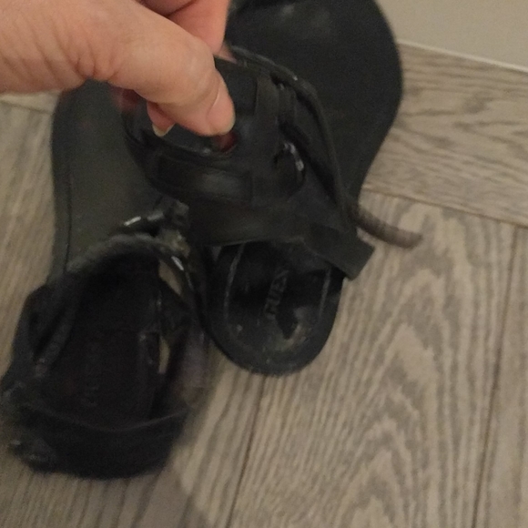 Beautiful flats by Guess🌟🌸🍀 - Picture 4 of 10